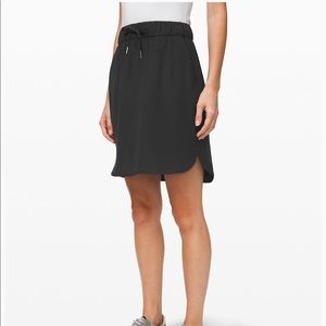 Brand new!! LULULEMON ON THE FLY WOVEN SKIRT